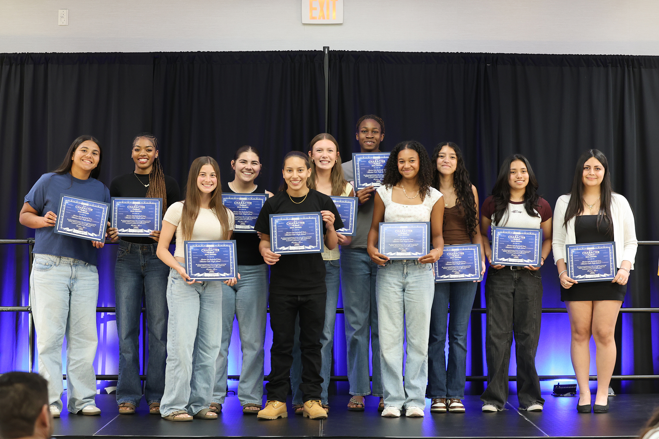 Mission Oak High School girls basketball team